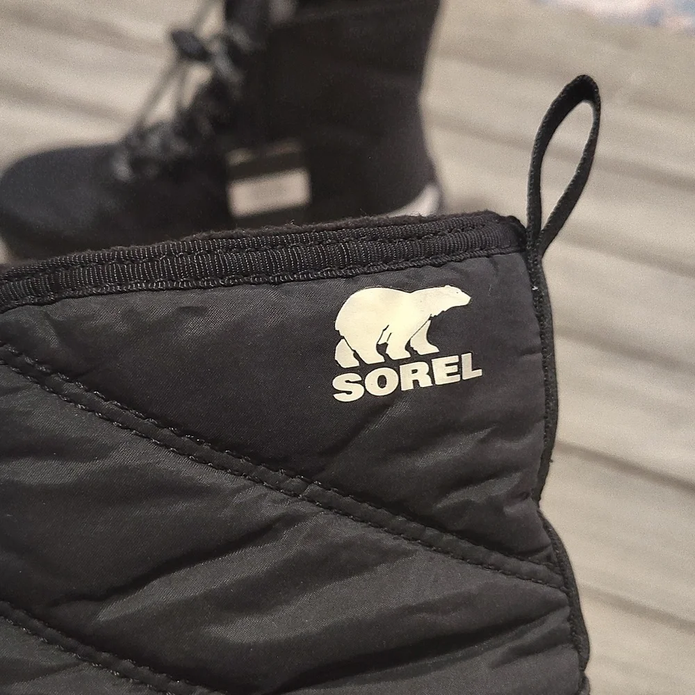 New Sorel Kids Whitney™ II Short Lace Boot Size US 4 EU 35